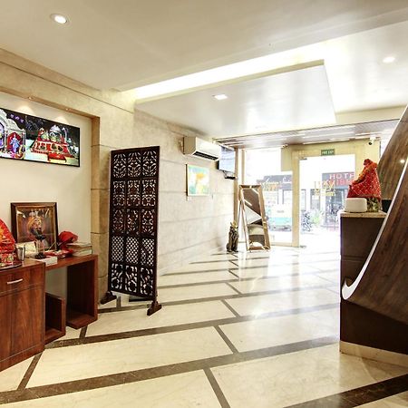Hotel Neu Villa - Near Connaught Place & New Delhi Railway Station Új-Delhi Kültér fotó