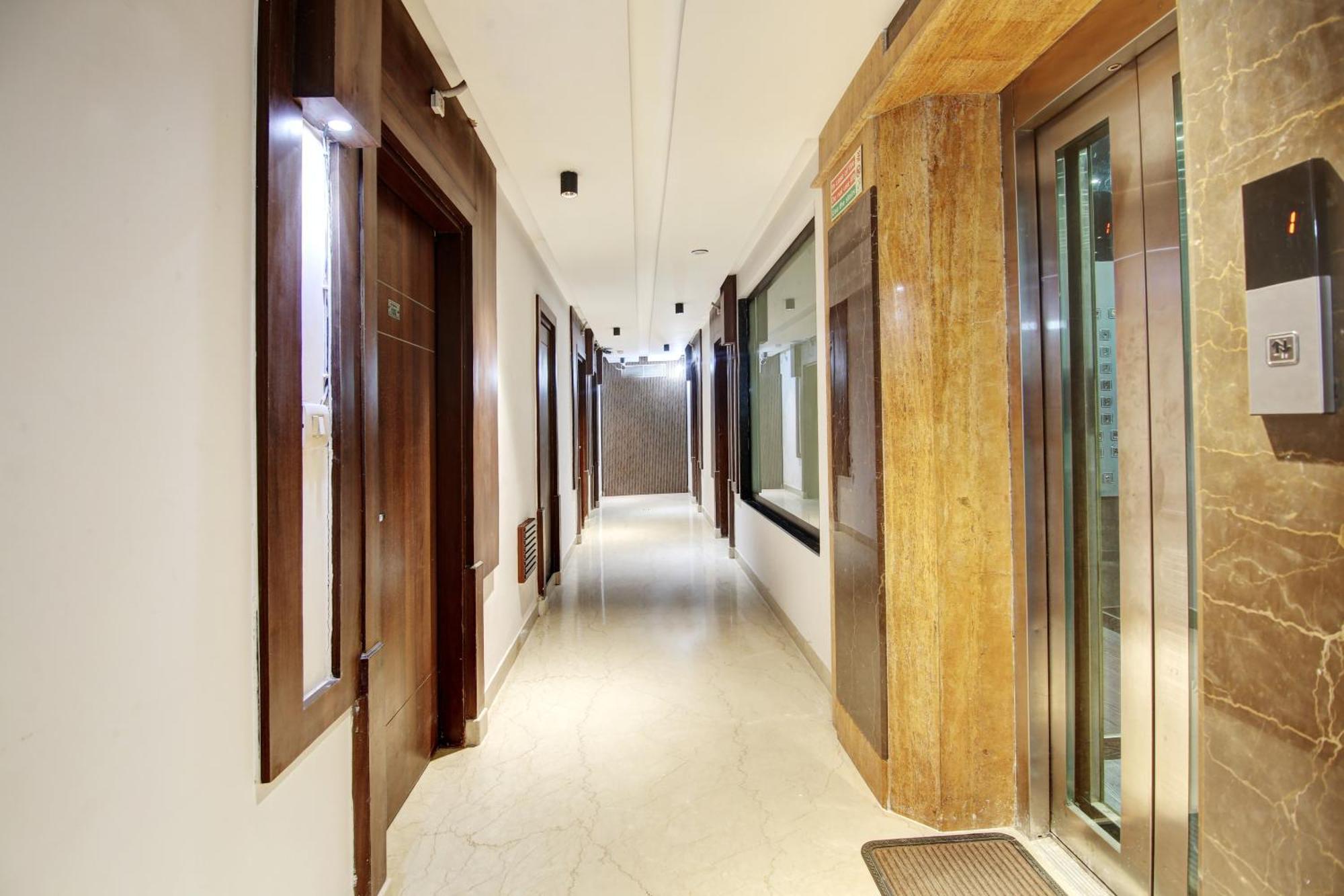 Hotel Neu Villa - Near Connaught Place & New Delhi Railway Station Új-Delhi Kültér fotó