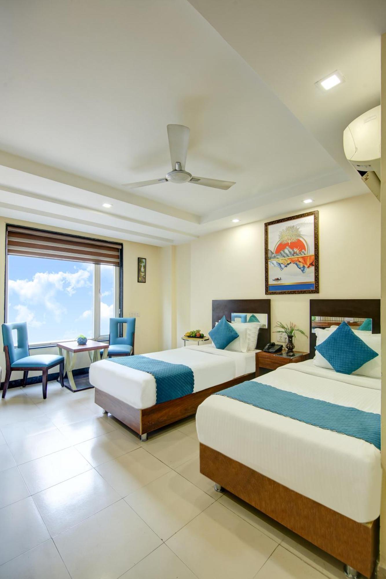 Hotel Neu Villa - Near Connaught Place & New Delhi Railway Station Új-Delhi Kültér fotó